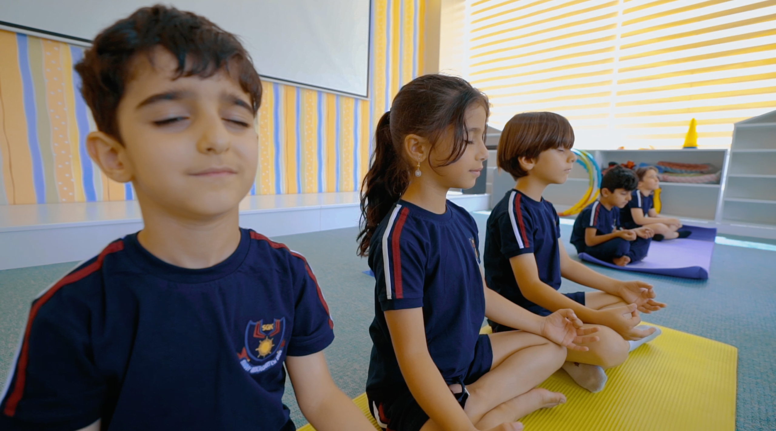 group, yoga mats, park, sanny kindergarten students in yoga class.